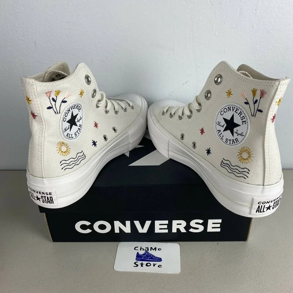 Converse Women’s Chuck Star It's Okay To Wander Platform - Picture 5 of 10